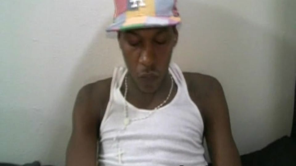 Riesiger schwarzer Schwanz beim harten Wichsen