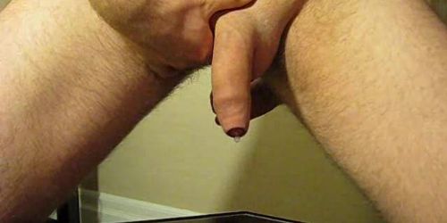 Geiler Mann spielt mit sich selbst und kommt heftig